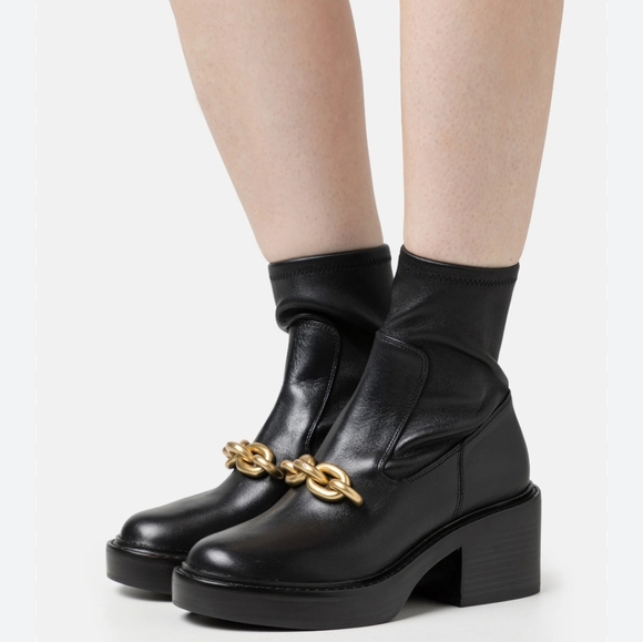 Coach Kenna Black leather chain boots size 10 - Picture 2 of 10